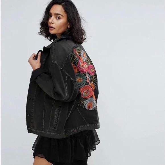 Black Boho Embroidered Oversized Denmin Jacket - Picture 4 of 8